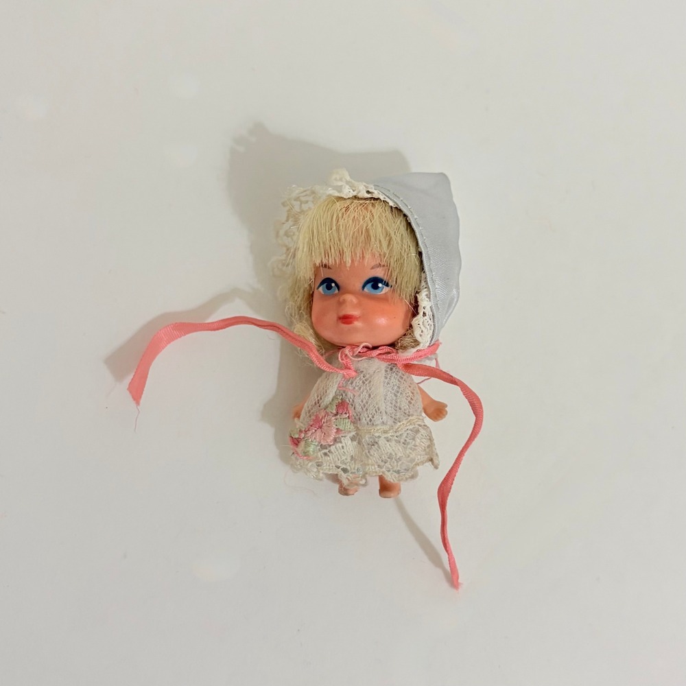 Vintage Mattel LIDDLE KIDDLES Larky Locket 3539 Lucky Locket Doll Bonnet 1967